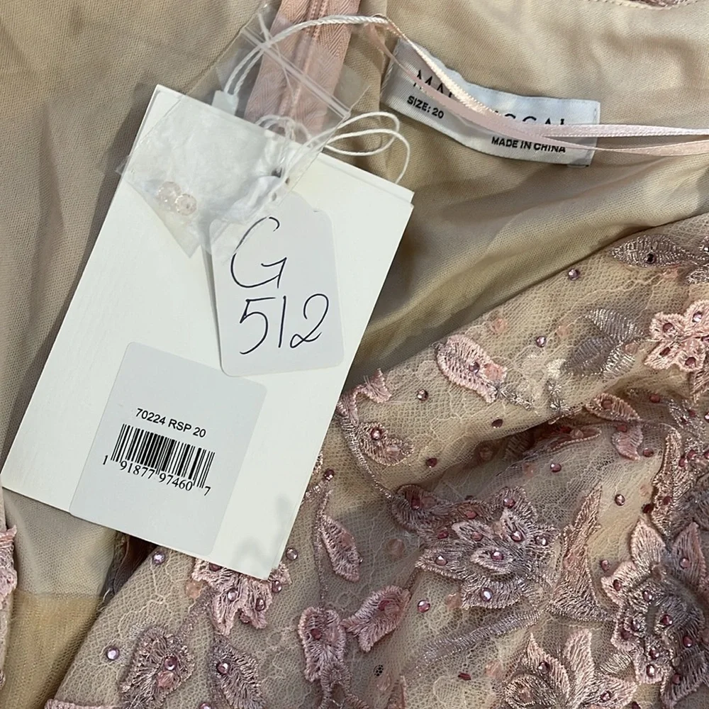 Mac Duggal Long Sleeve Lace Dress in Blush Pink - Picture 5 of 16